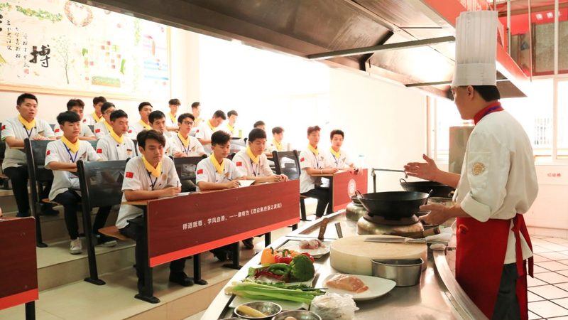 办公室零食新宠：揭秘适合工作的坚果炒货