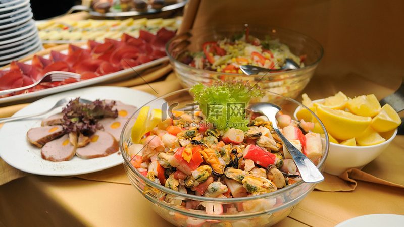 成都休闲食品批发价格揭秘：网红零食背后的真相