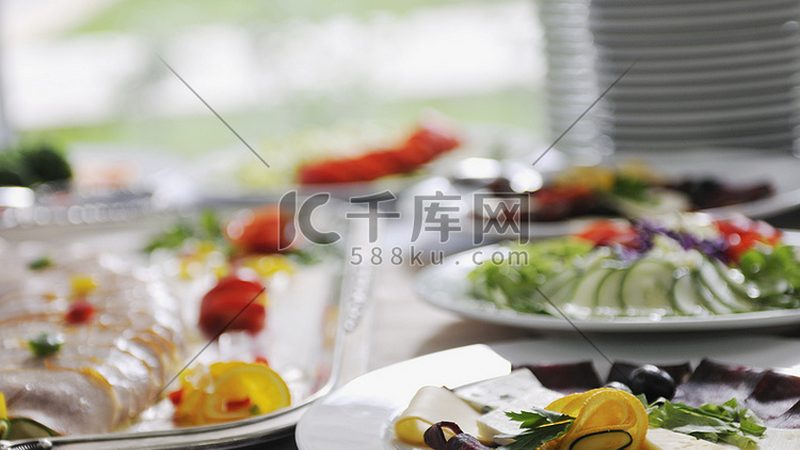 小食品代加工：揭秘其背后的行业秘密与适合人群**